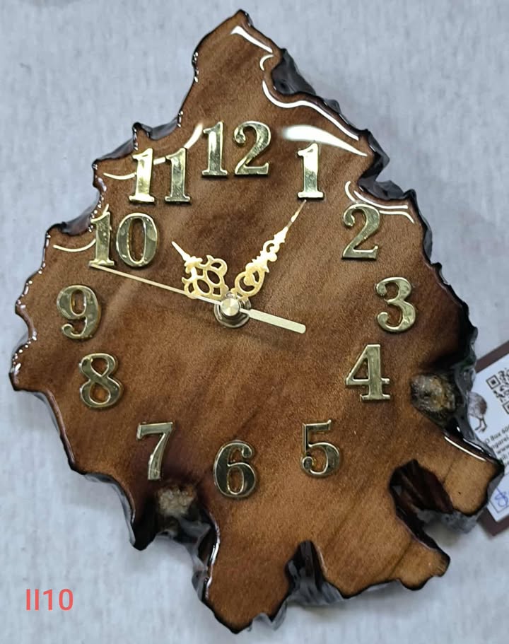 NZ Swamp Kauri Wall clock with awesome colour II10
