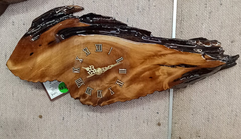 Wall clock awesome in ancient swamp kauri KA37