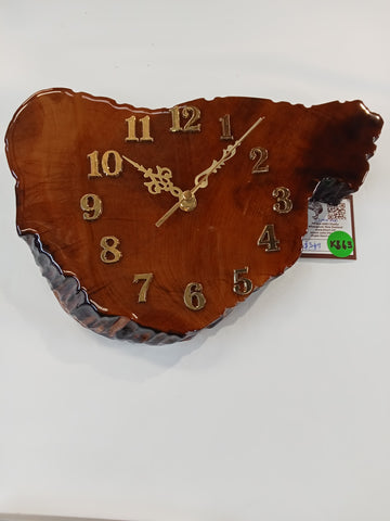 Wall clock in ancient swamp kauri KB63