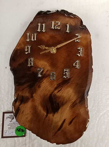 Wall clock form ancient swamp Kauri KB90
