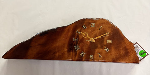 Mantle clock in ancient swamp kauri KC04